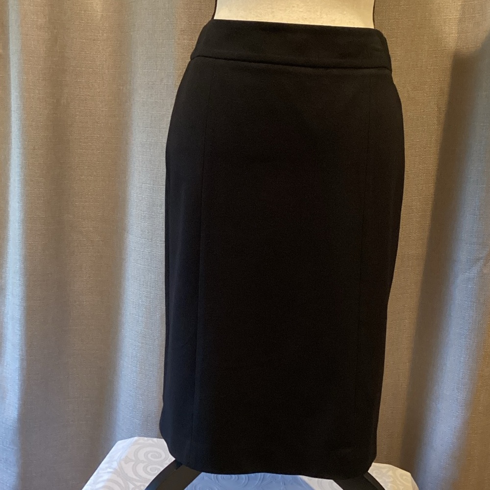 Talbots Black Pencil Skirt, size 6.